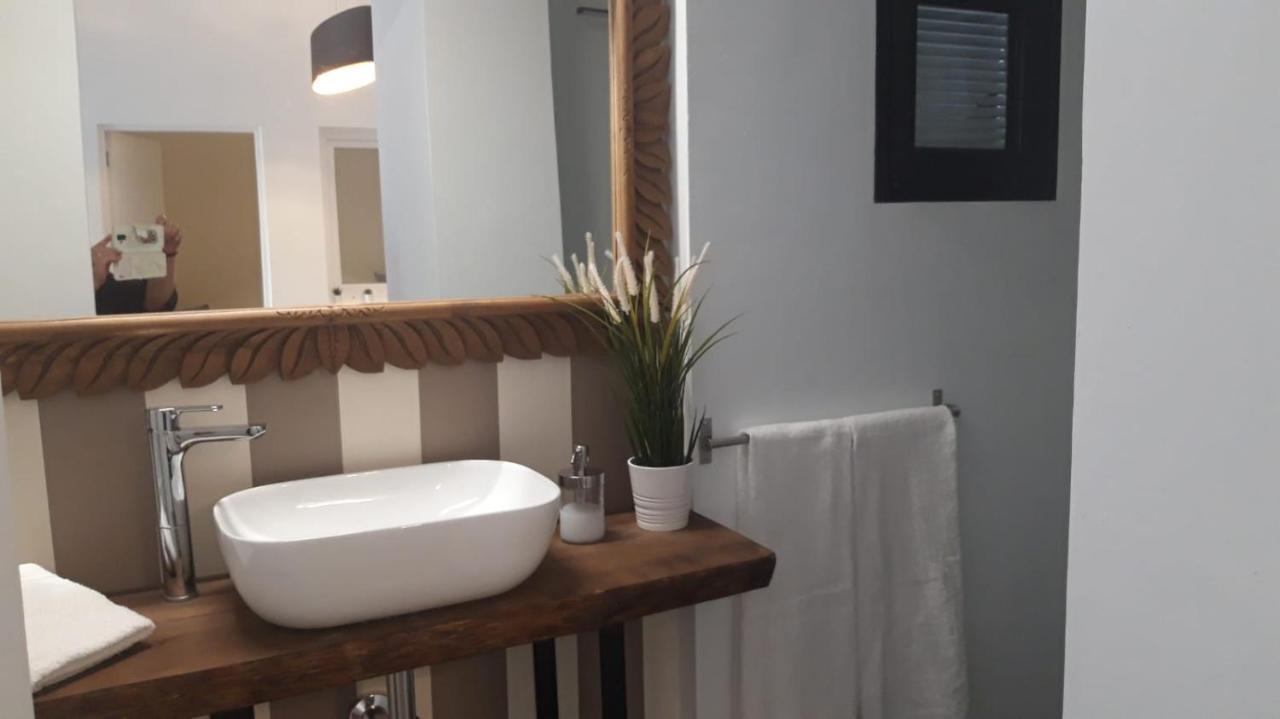 Precioso Apartamento De Dos Habitaciones Arrecife Esterno foto